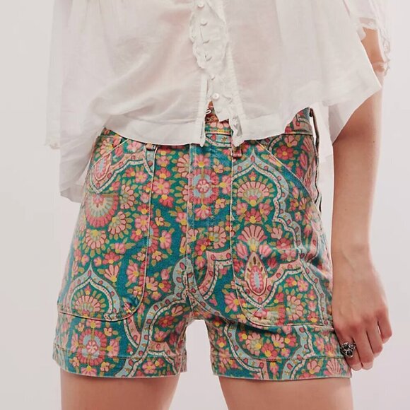MOTHER Pants - MOTHER The Curbster Floral Shorts Under The Rug Boho Hippie Retro NWT